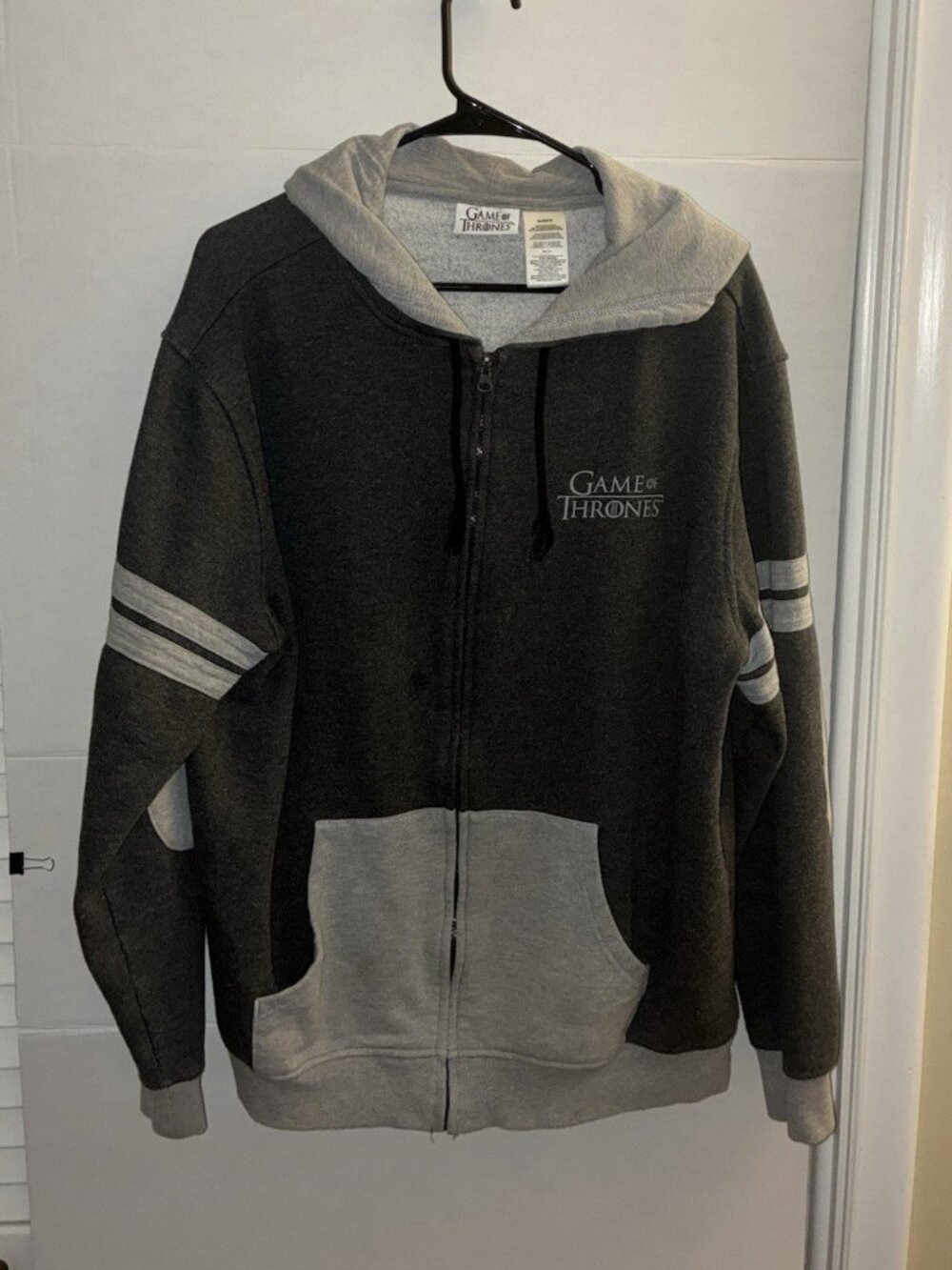 Game of Thrones House Stark Winterfell Gray Full-Zip Hoodie w/ Pockets XL